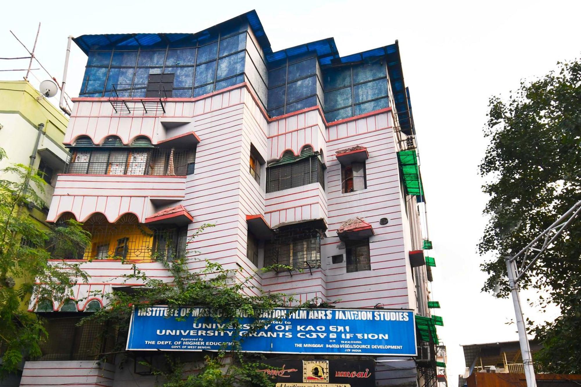 Hotel O Blue Cherry Guest House โกลกาตา ภายนอก รูปภาพ