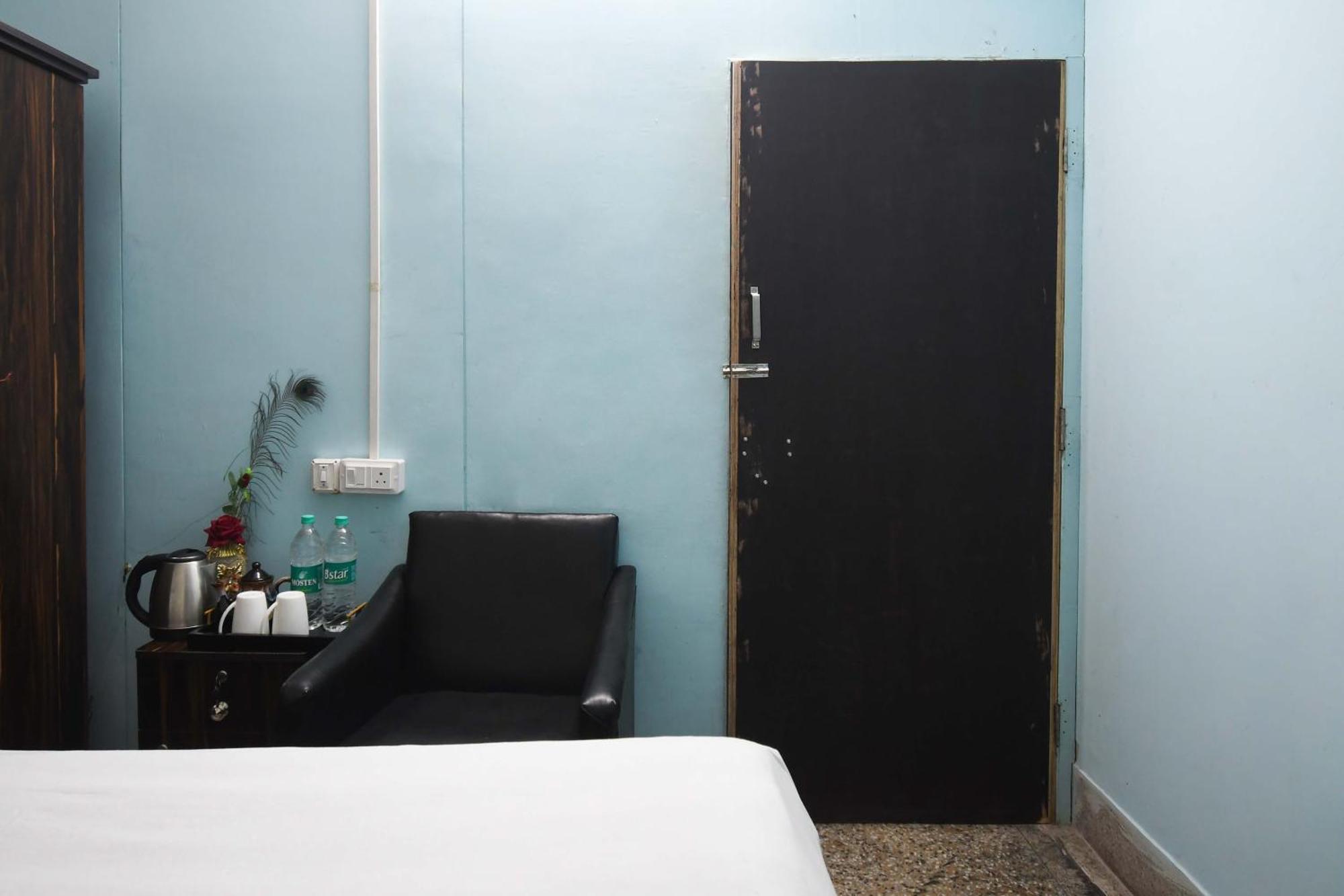 Hotel O Blue Cherry Guest House โกลกาตา ภายนอก รูปภาพ