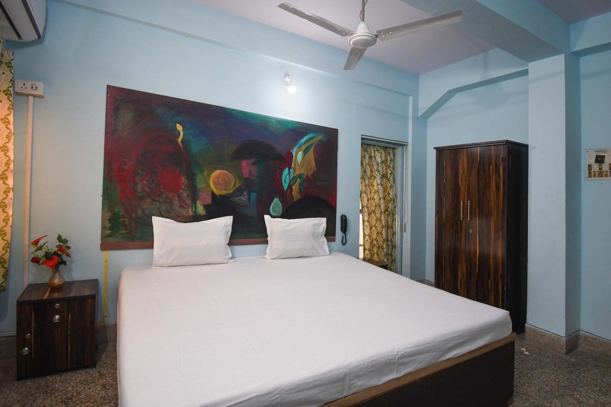 Hotel O Blue Cherry Guest House โกลกาตา ภายนอก รูปภาพ