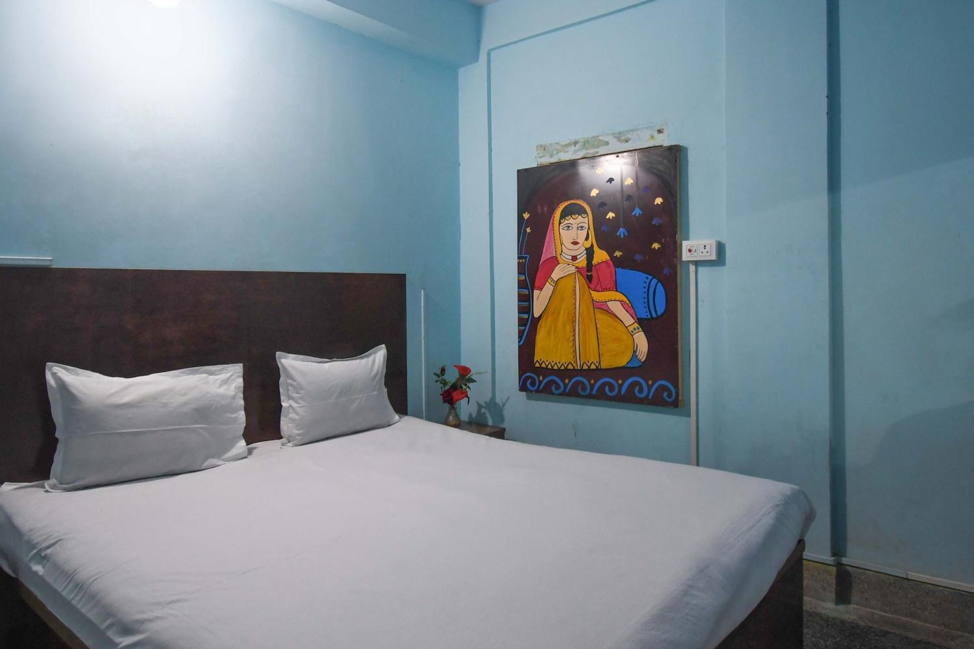 Hotel O Blue Cherry Guest House โกลกาตา ภายนอก รูปภาพ